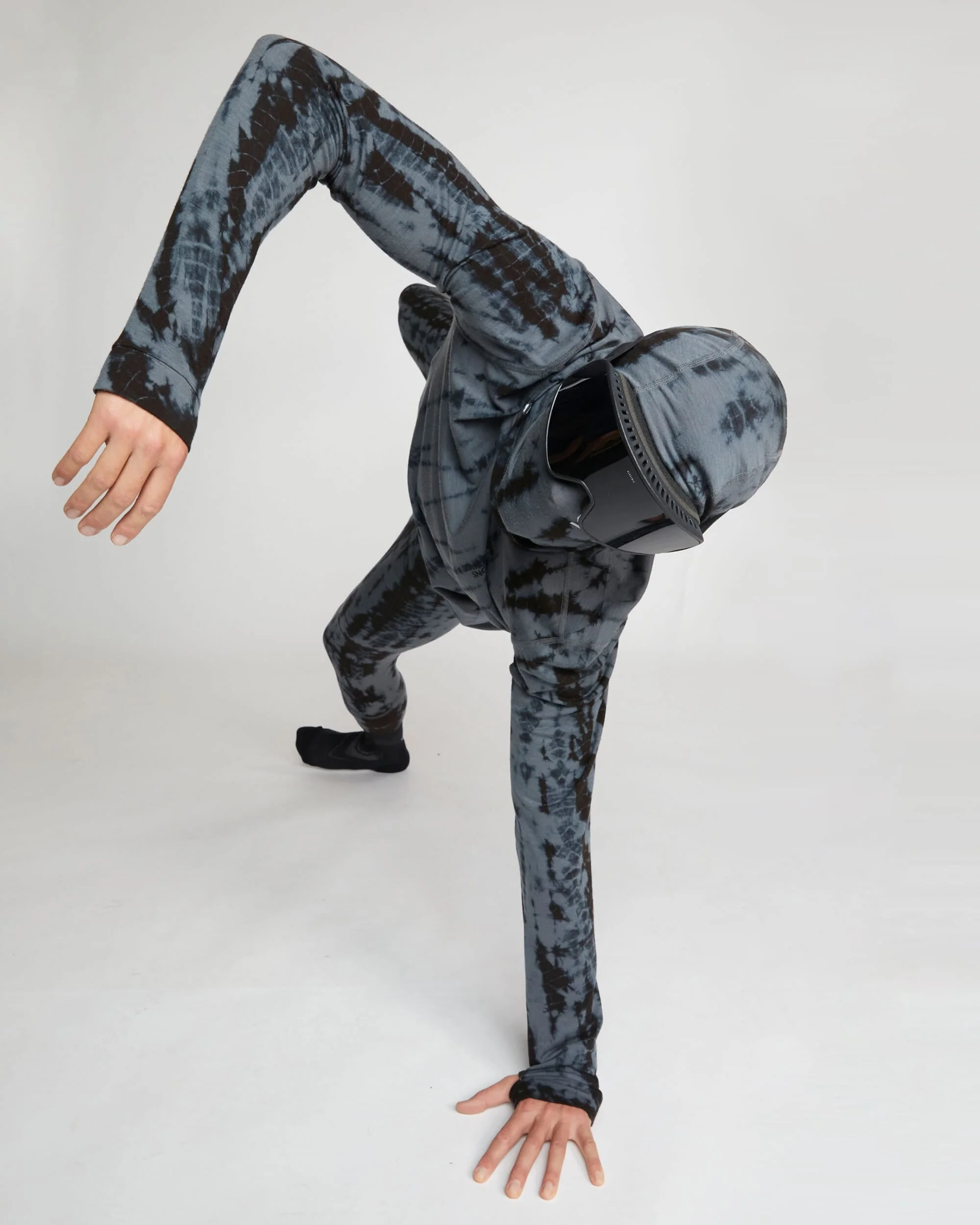 Cascade Merino Base Layer Long Sleeve - Grey Tie Dye - Image 9